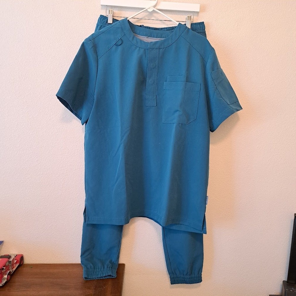 Movement Butter-Soft Scrub Set Teal Blue Henley Top Jogger Pants Medium MBS366